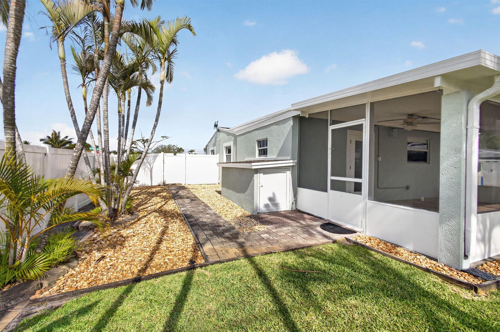 9342 Bloomfield Drive