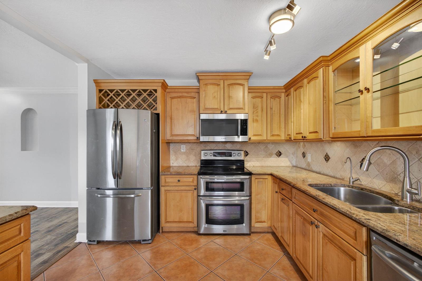 9342 Bloomfield Drive