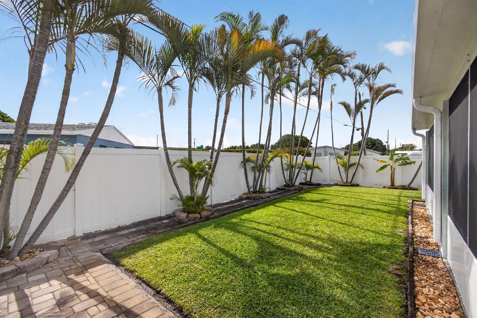 9342 Bloomfield Drive