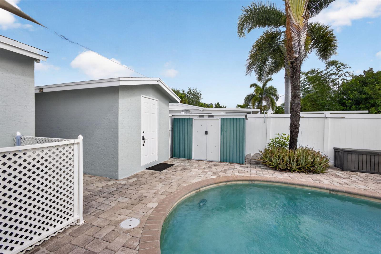 9342 Bloomfield Drive