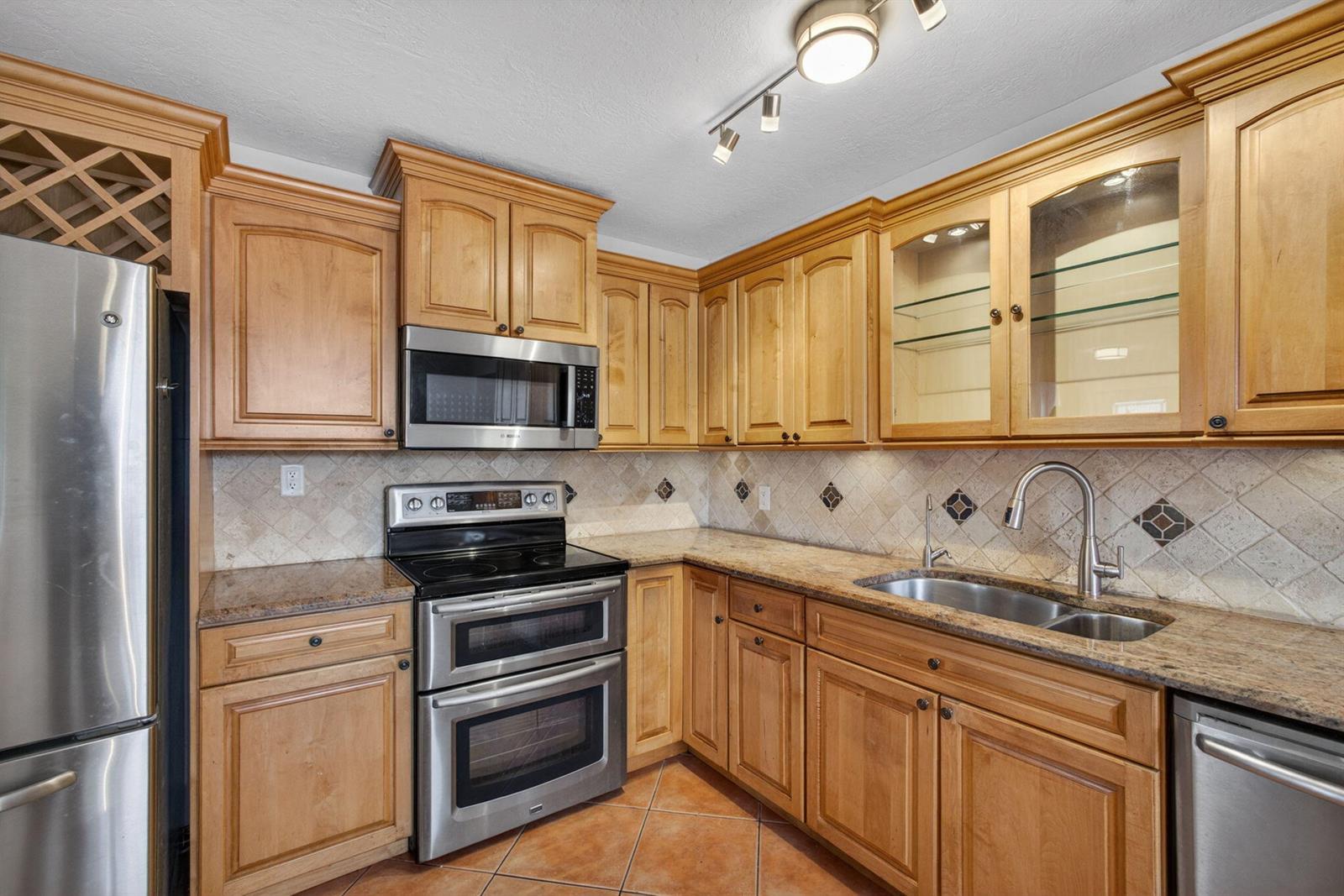 9342 Bloomfield Drive