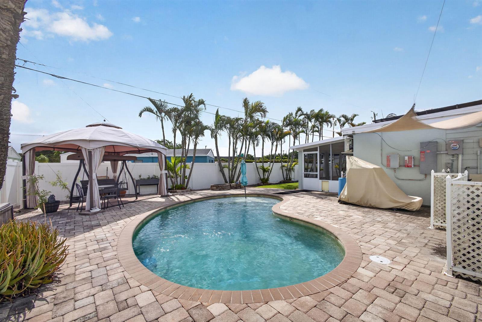 9342 Bloomfield Drive