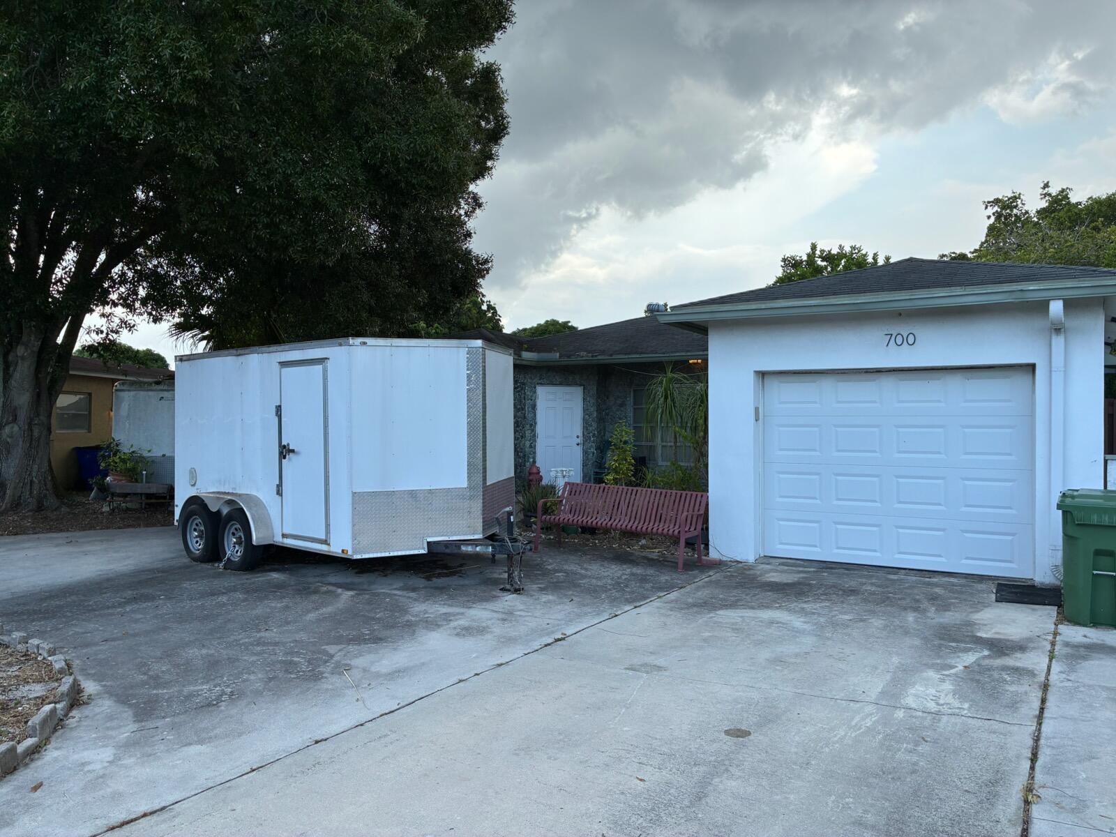 700 SW 50TH Avenue