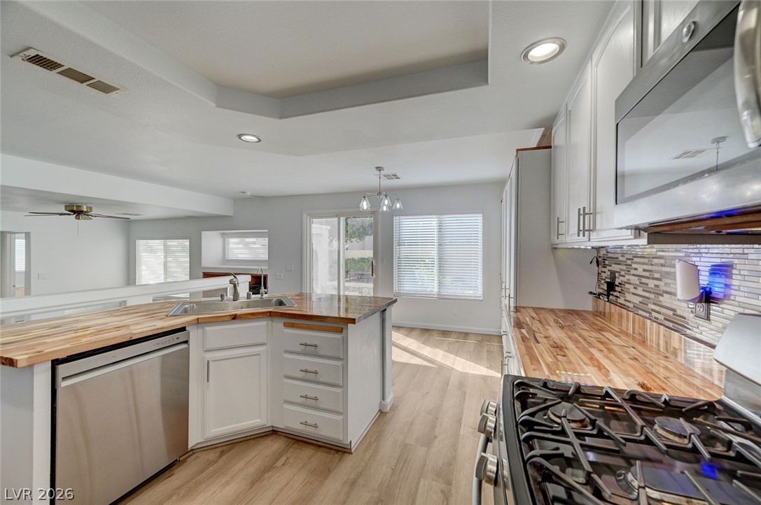 8713 Country View Avenue