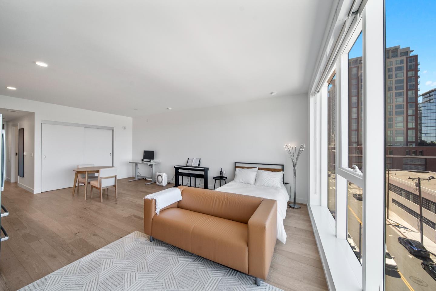 188 W Saint James 10608