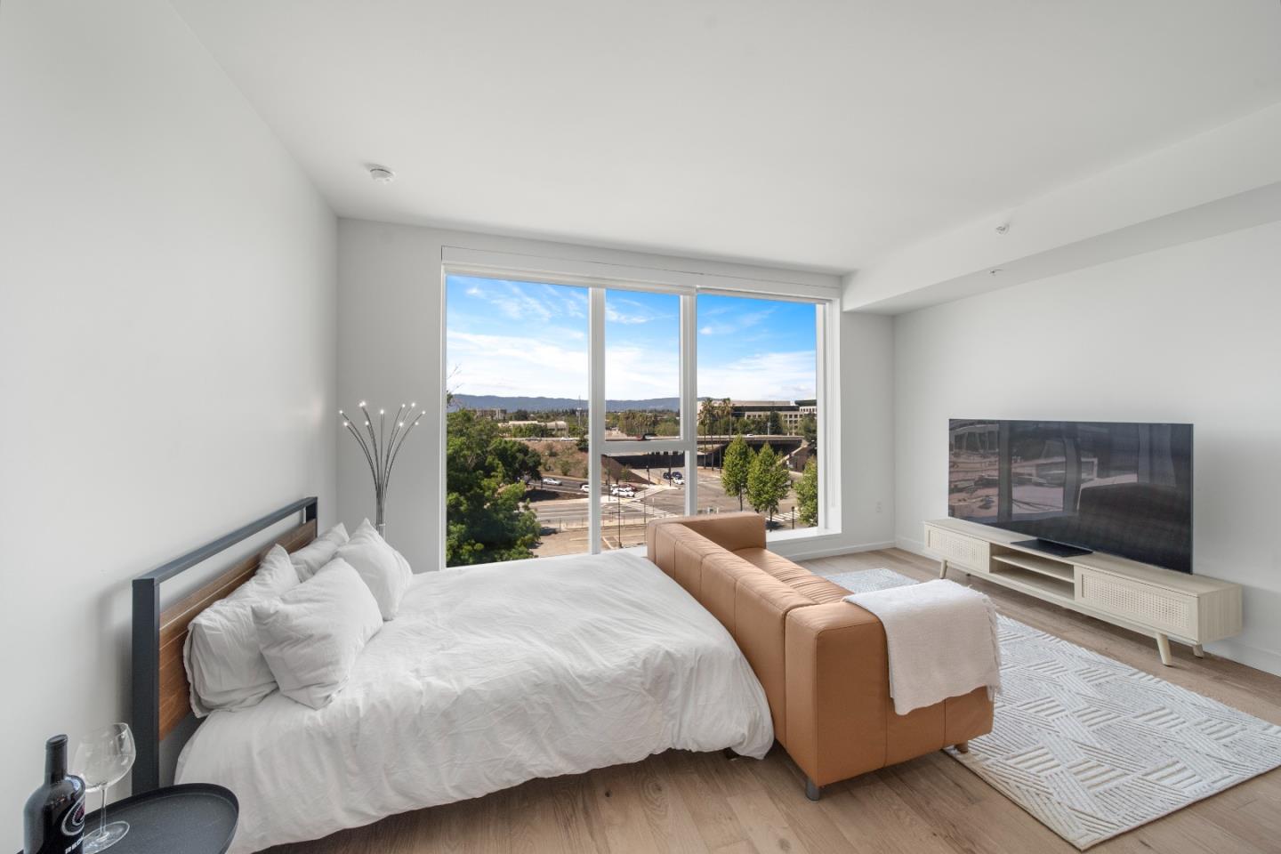 188 W Saint James 10608