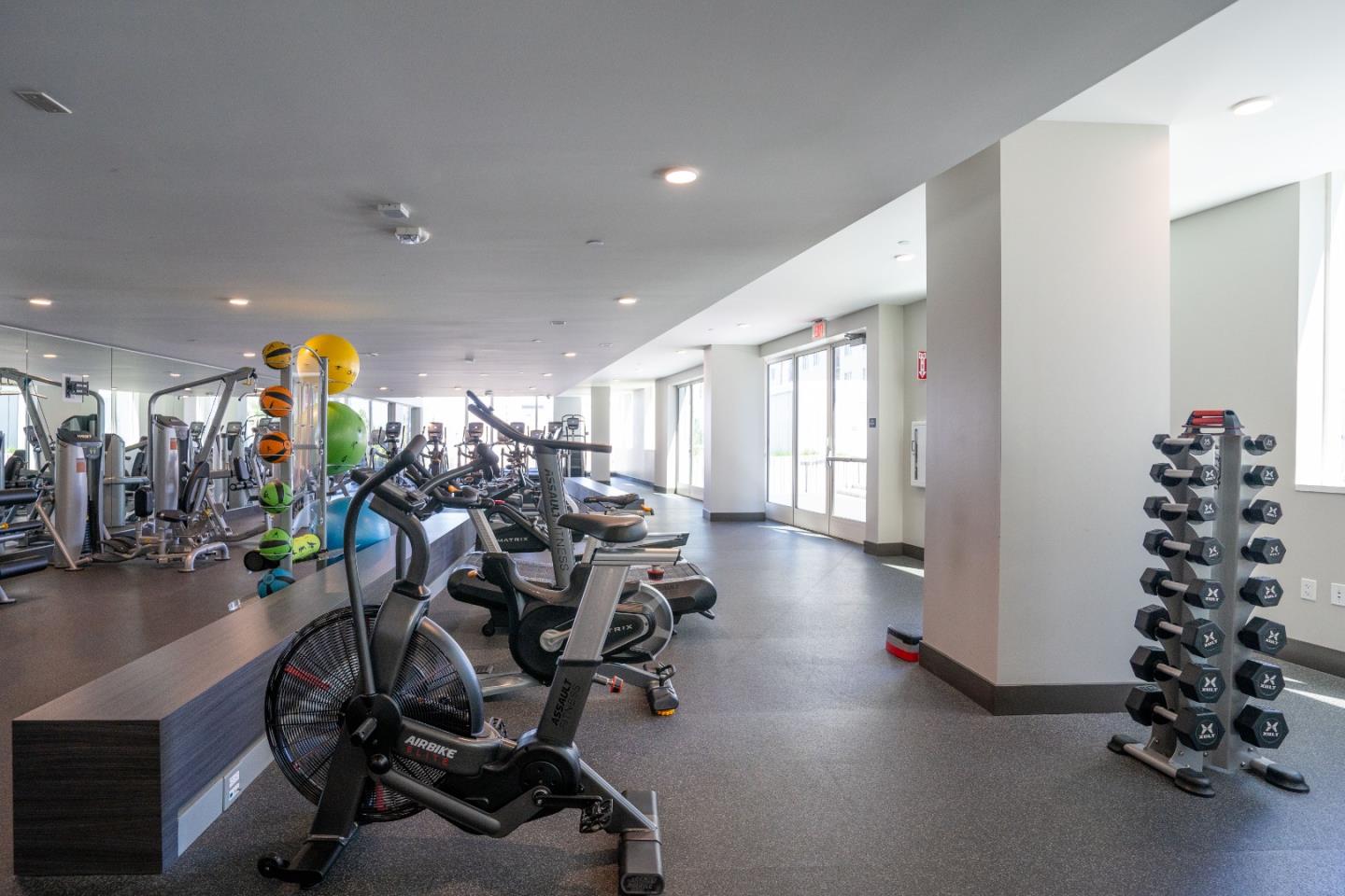 188 W Saint James 10608