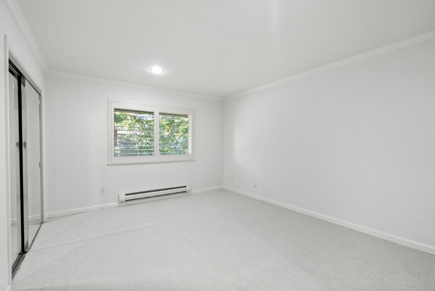 50 E Middlefield RD 32