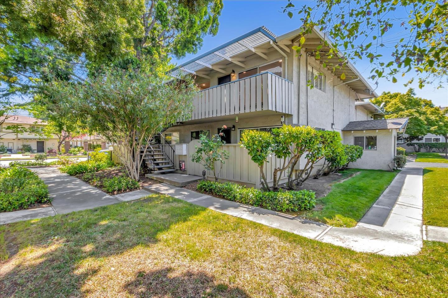 585 Valley Forge WAY 4