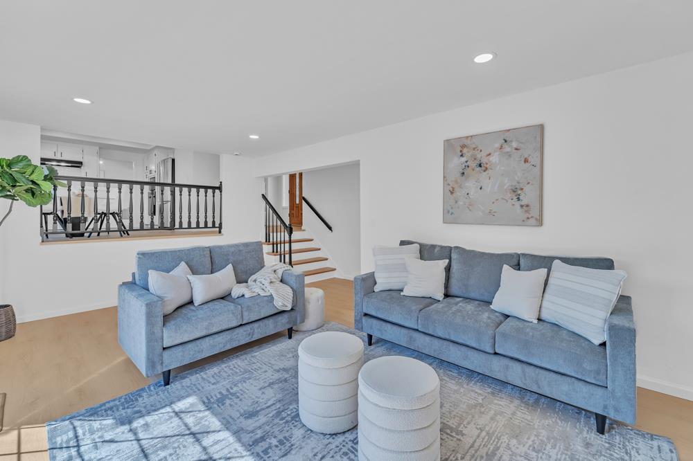 1386 Adobe CT