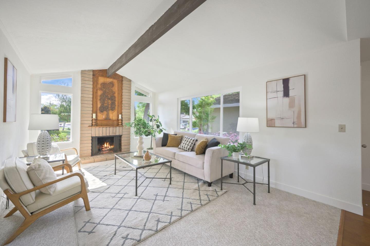 221 Drakes Bay AVE