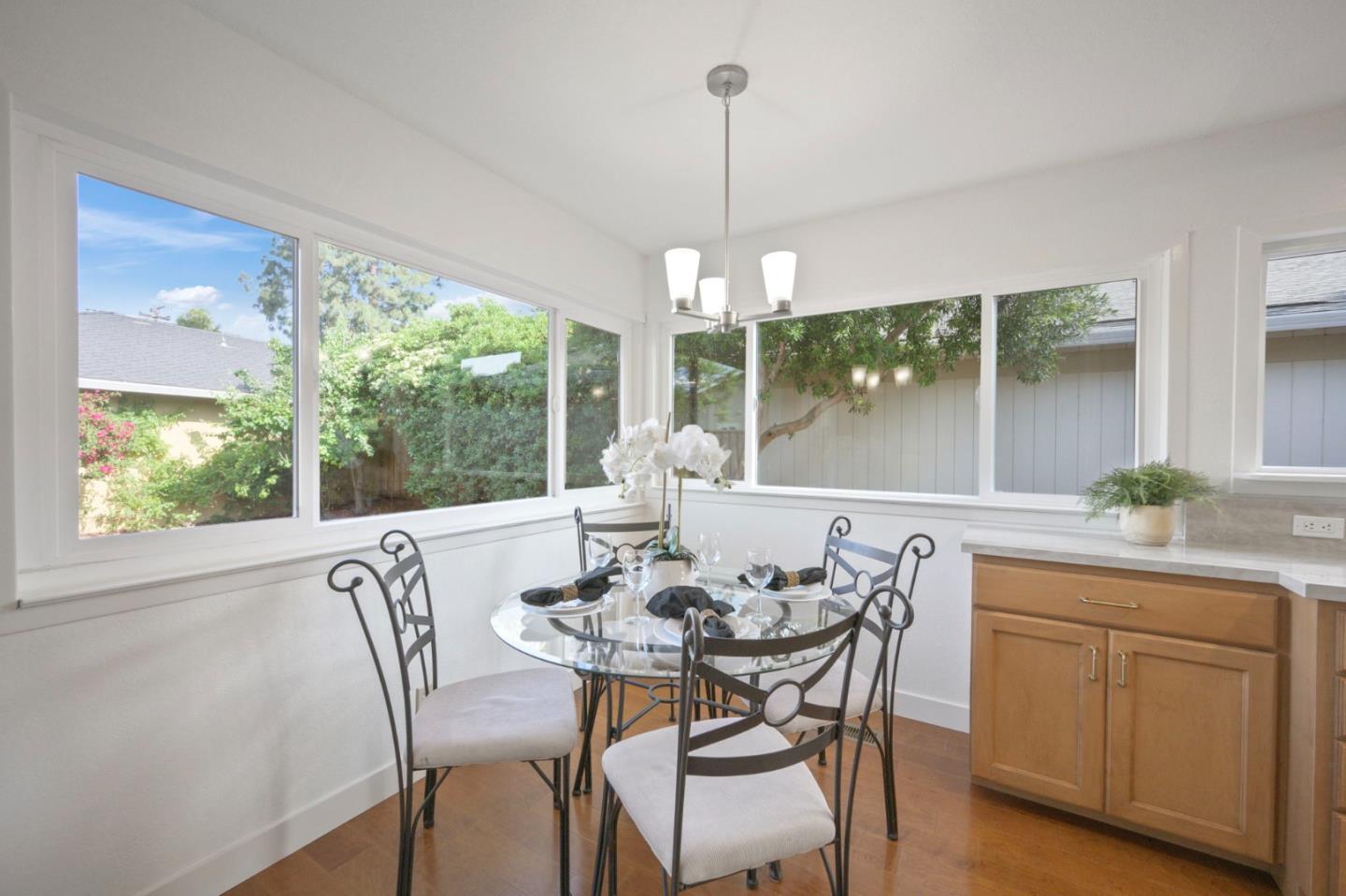 221 Drakes Bay AVE