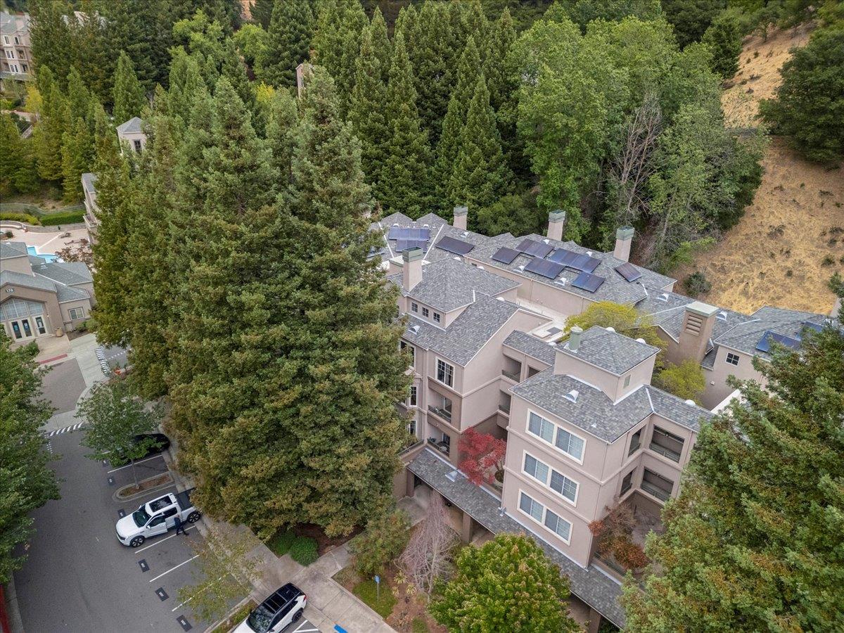 180 Caldecott Lane 202