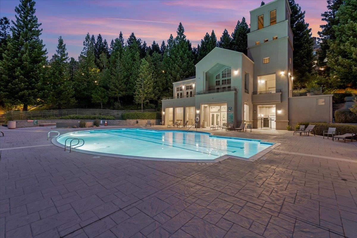 180 Caldecott Lane 202