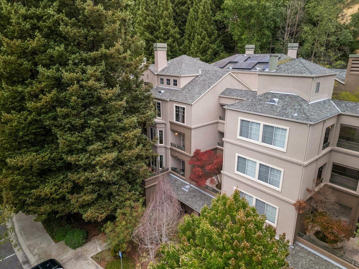 180 Caldecott Lane 202