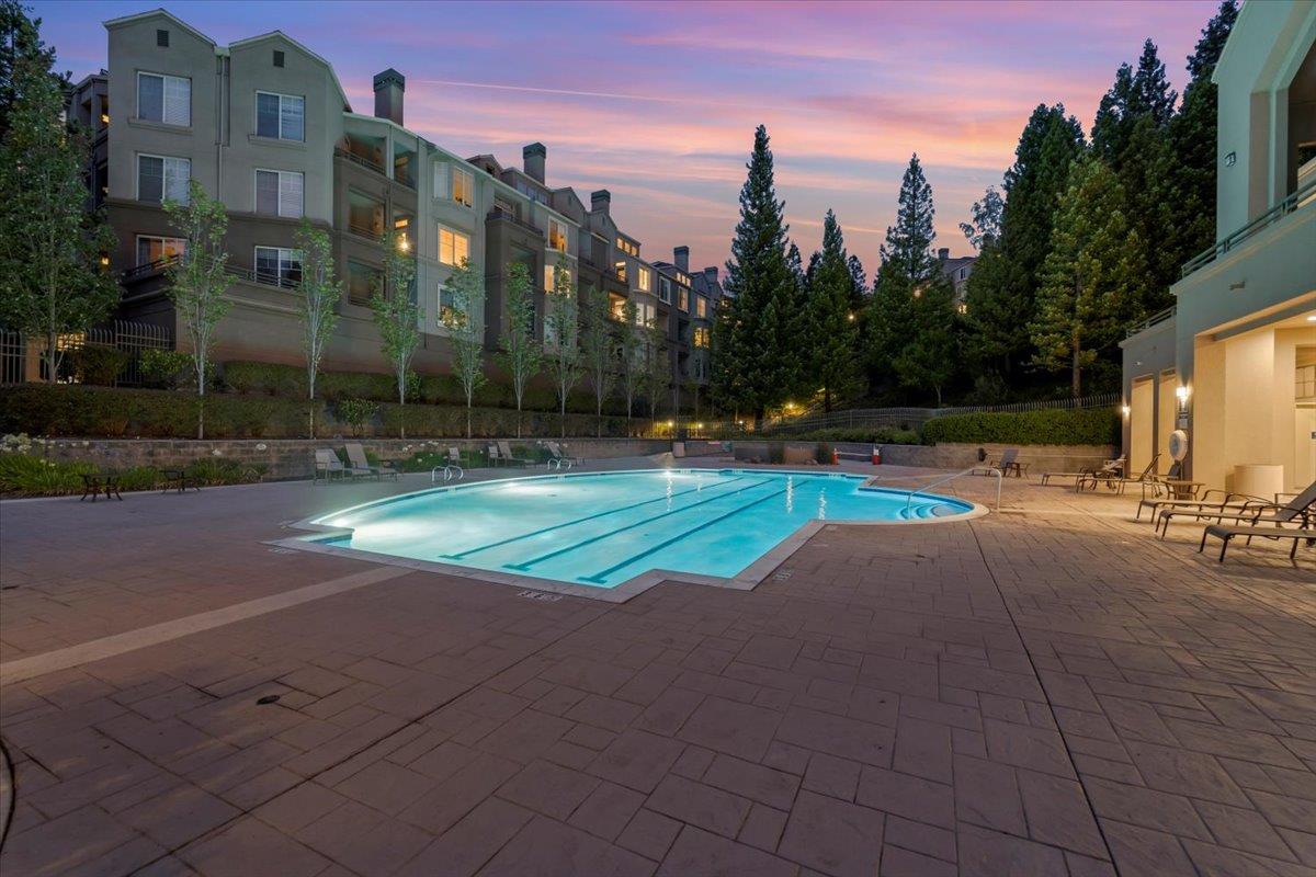 180 Caldecott Lane 202