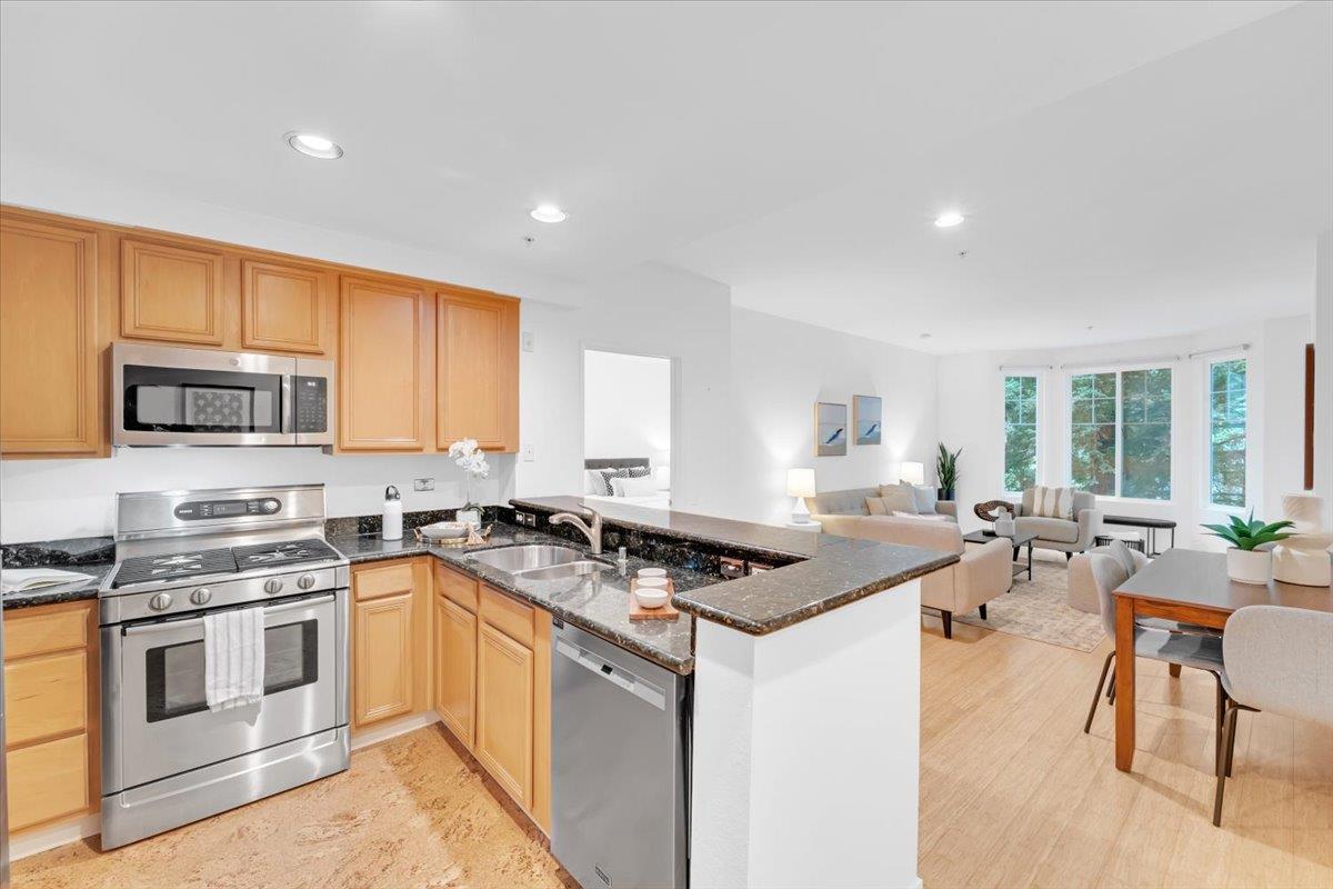 180 Caldecott Lane 202