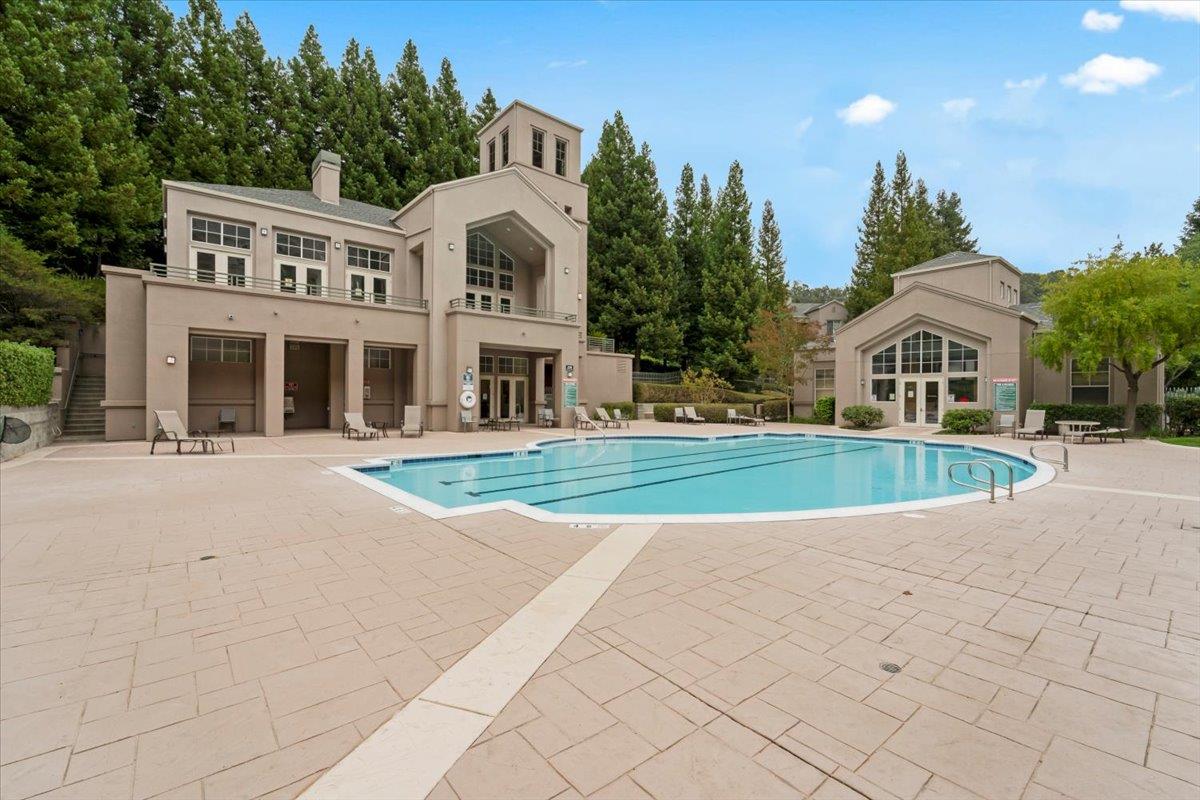 180 Caldecott Lane 202