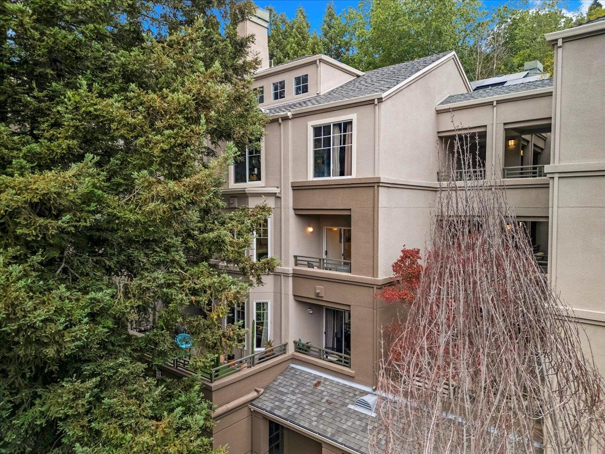 180 Caldecott Lane 202