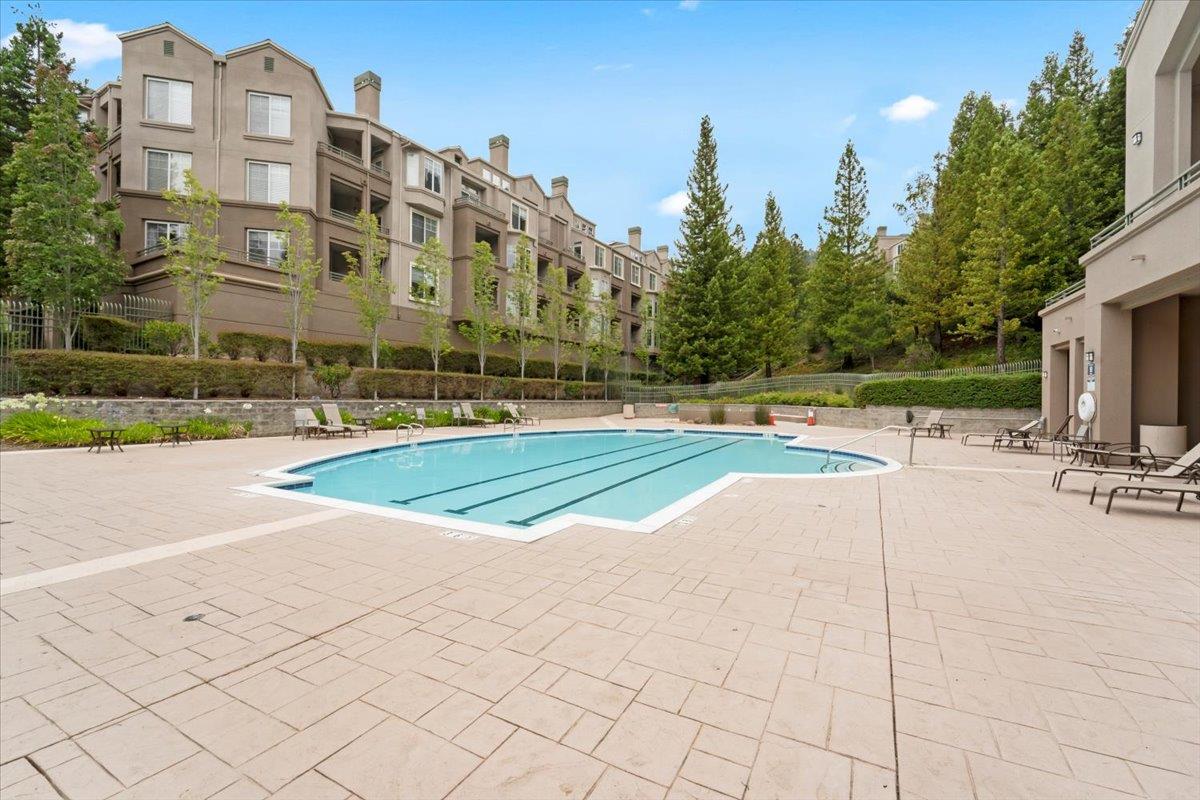 180 Caldecott Lane 202
