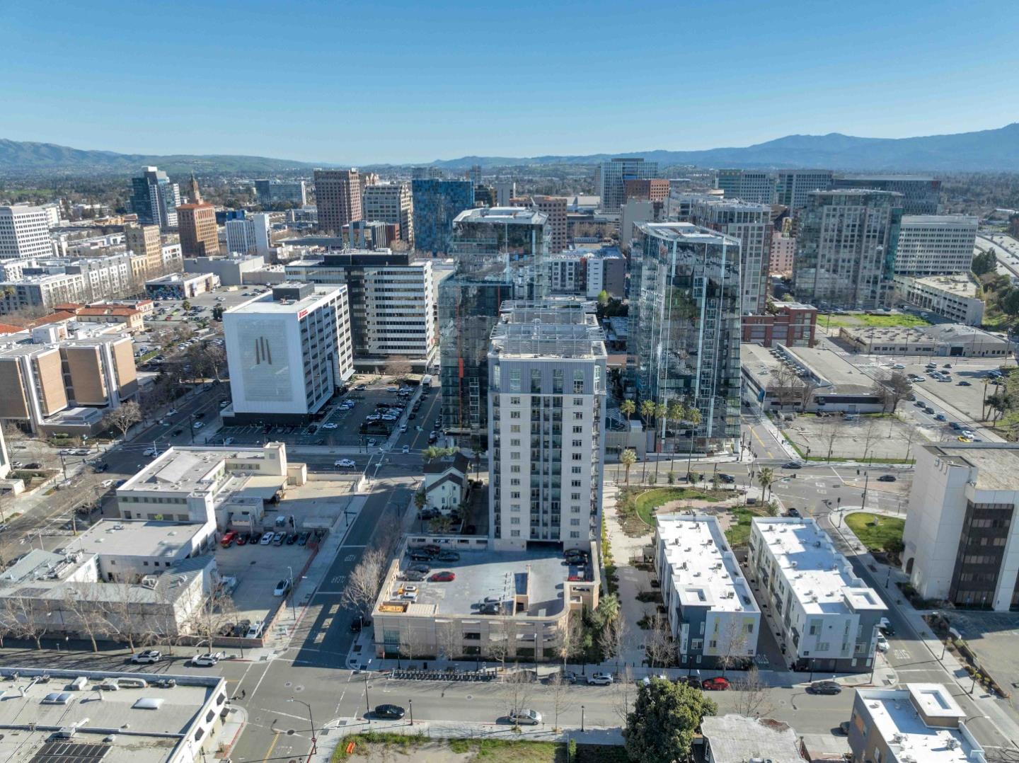 175 West Saint James Street 607