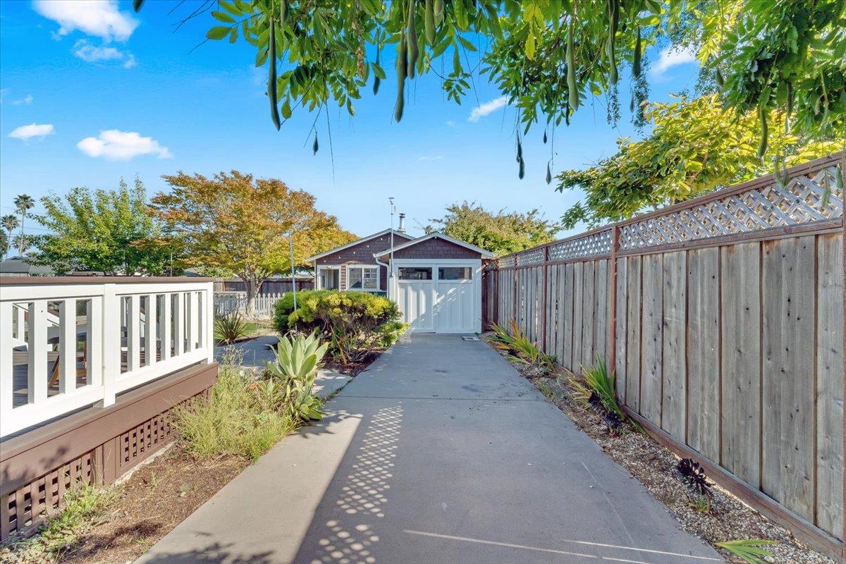 1901 Delaware Avenue