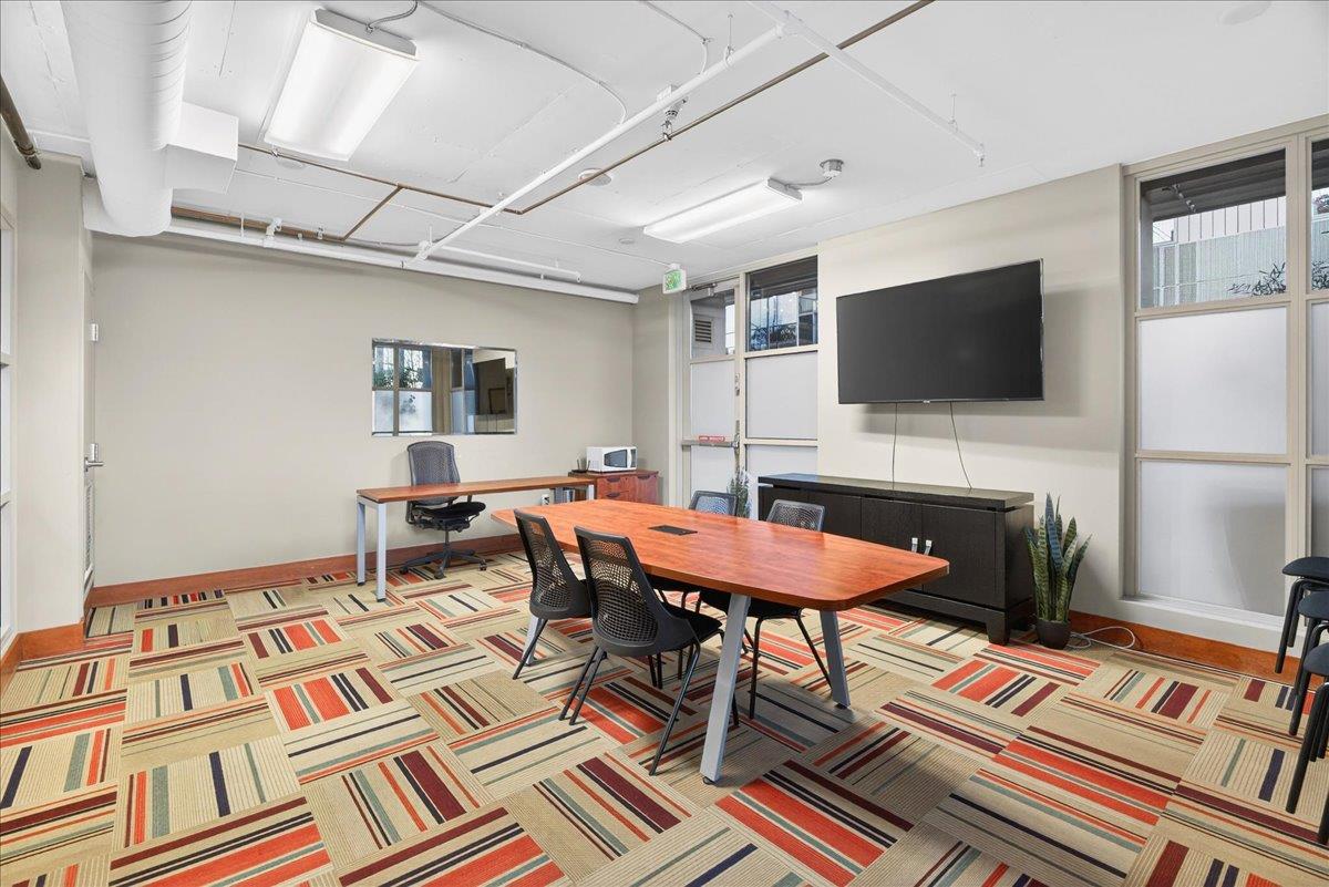 175 West Saint James Street 601