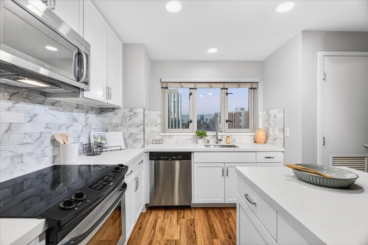 175 West Saint James Street 601