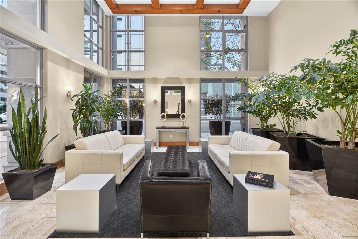 175 West Saint James Street 601