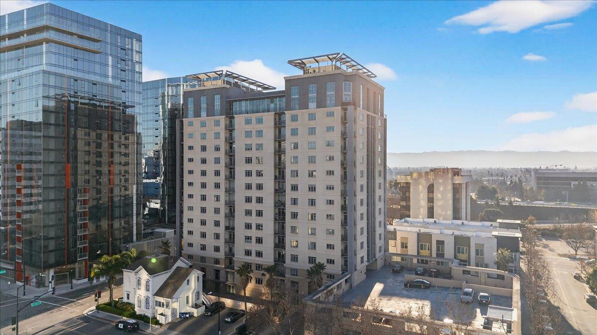 175 West Saint James Street 601