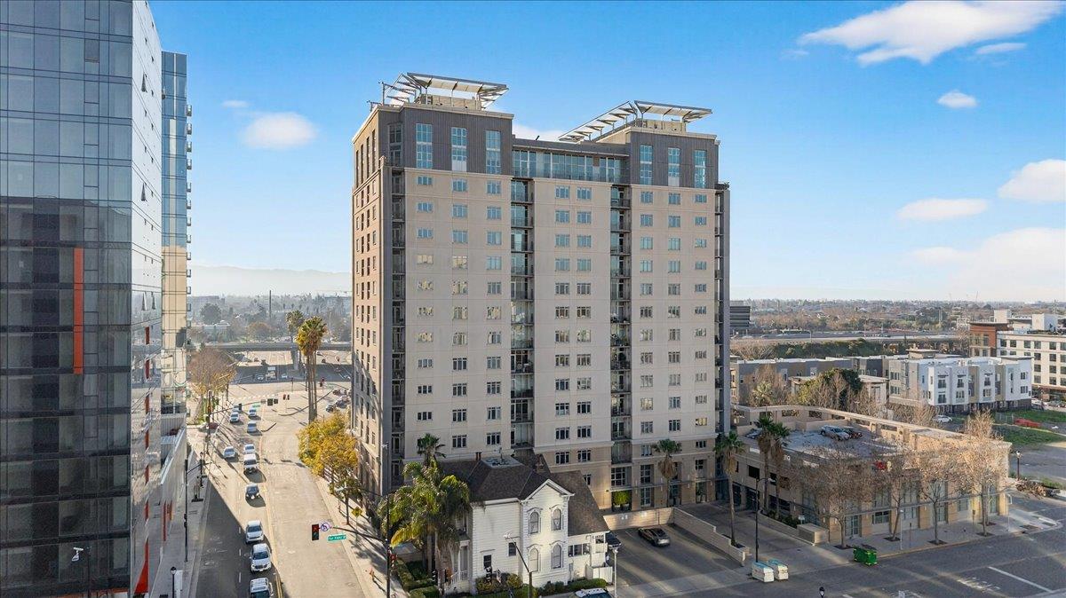 175 West Saint James Street 601