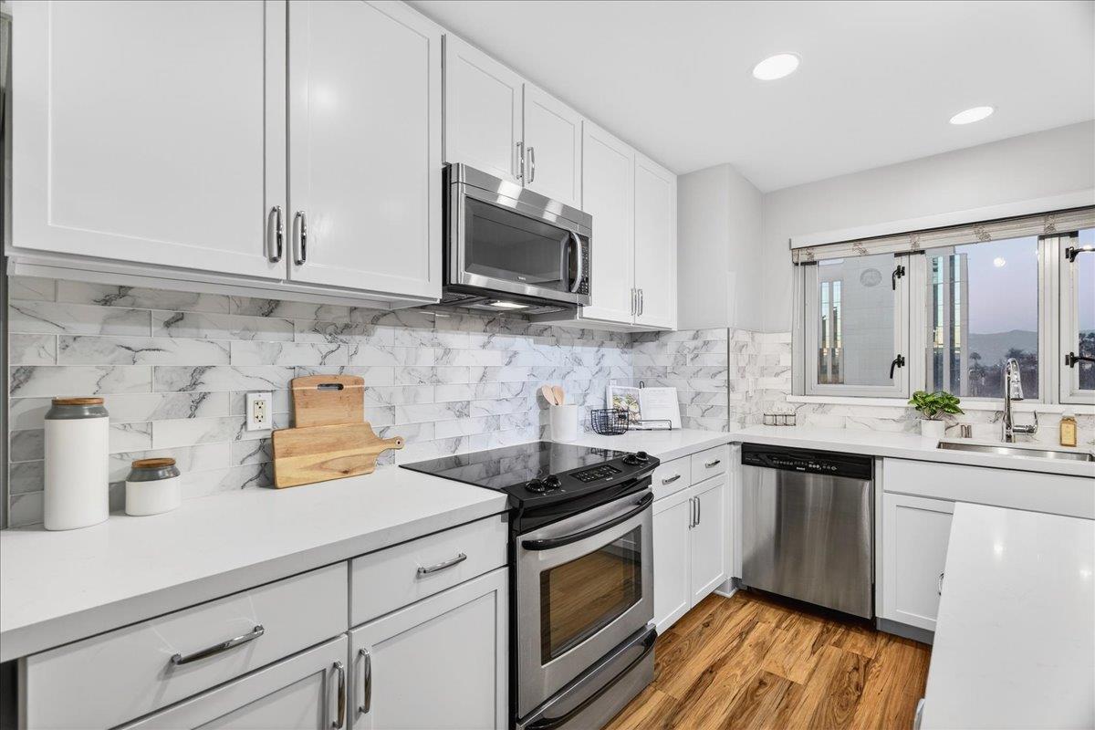 175 West Saint James Street 601