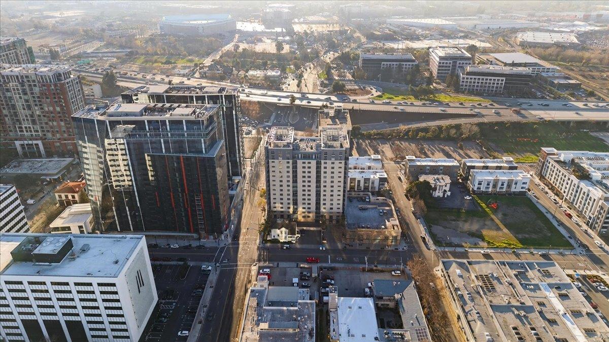 175 West Saint James Street 601