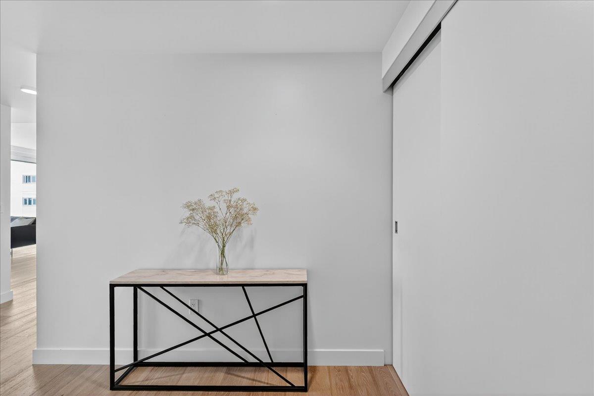 188 West Saint James Street 11101