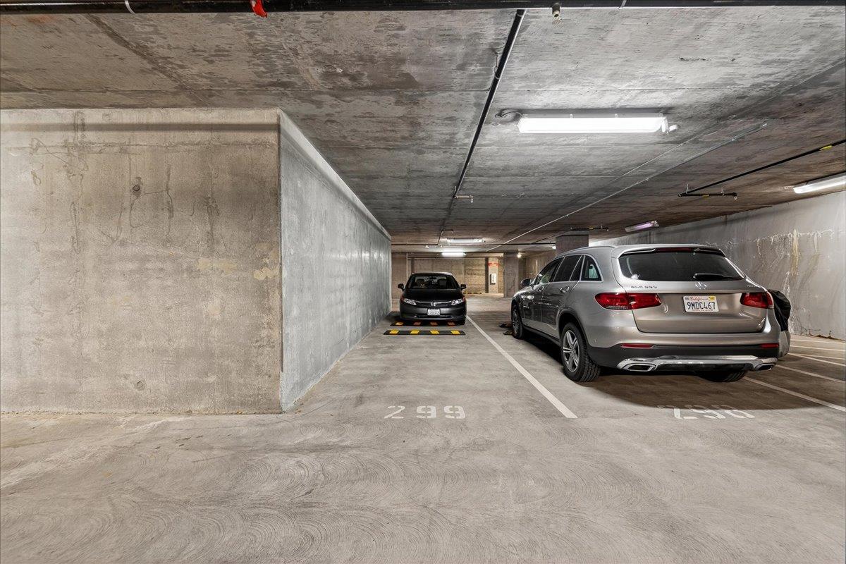 188 West Saint James Street 11101