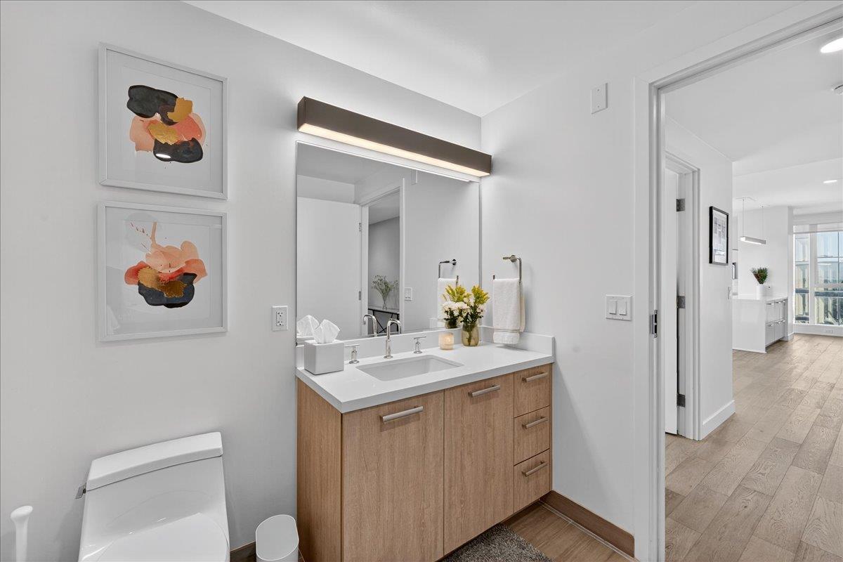 188 West Saint James Street 11101