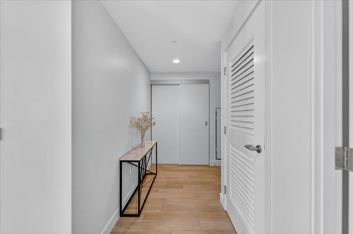 188 West Saint James Street 11101