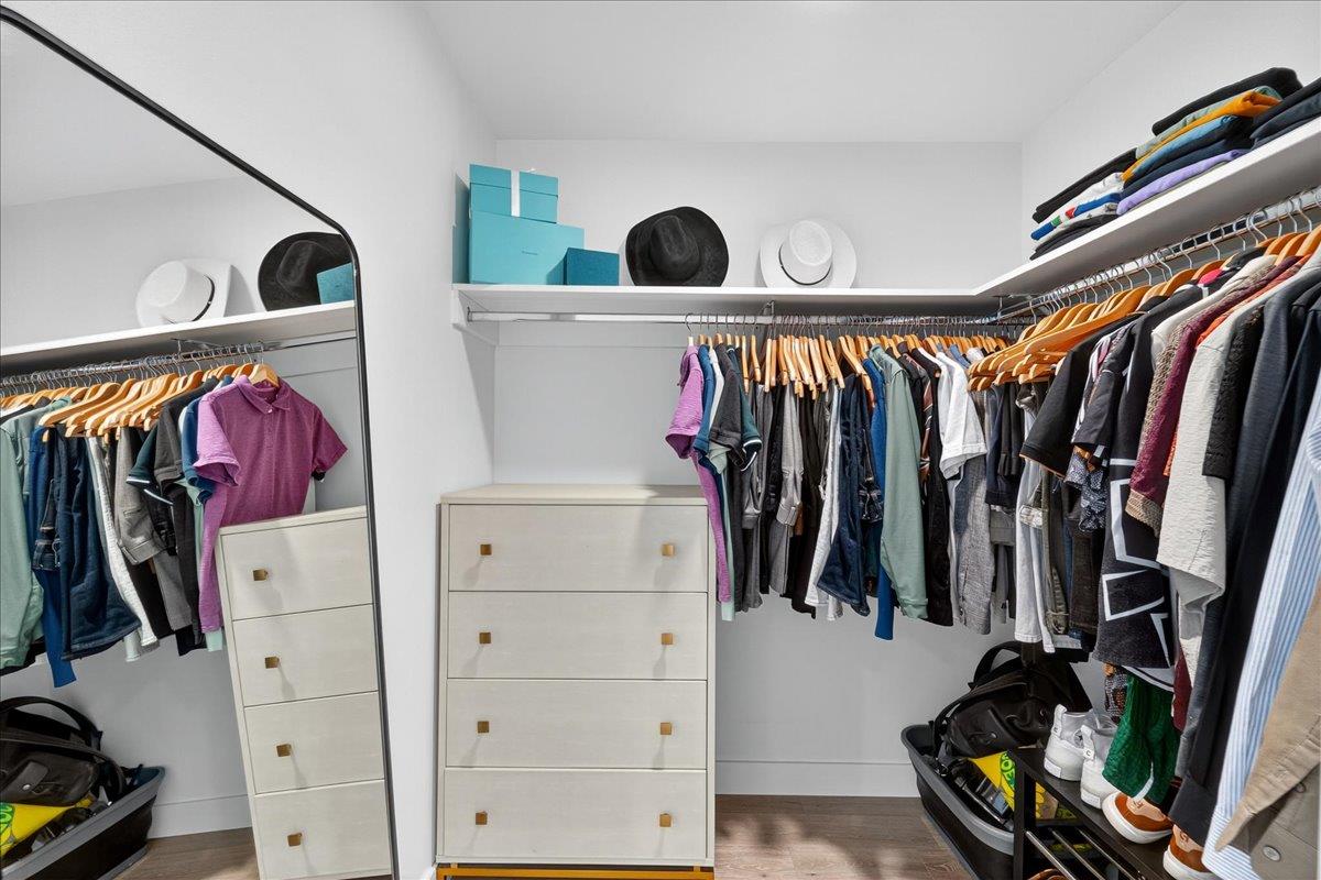 188 West Saint James Street 11101