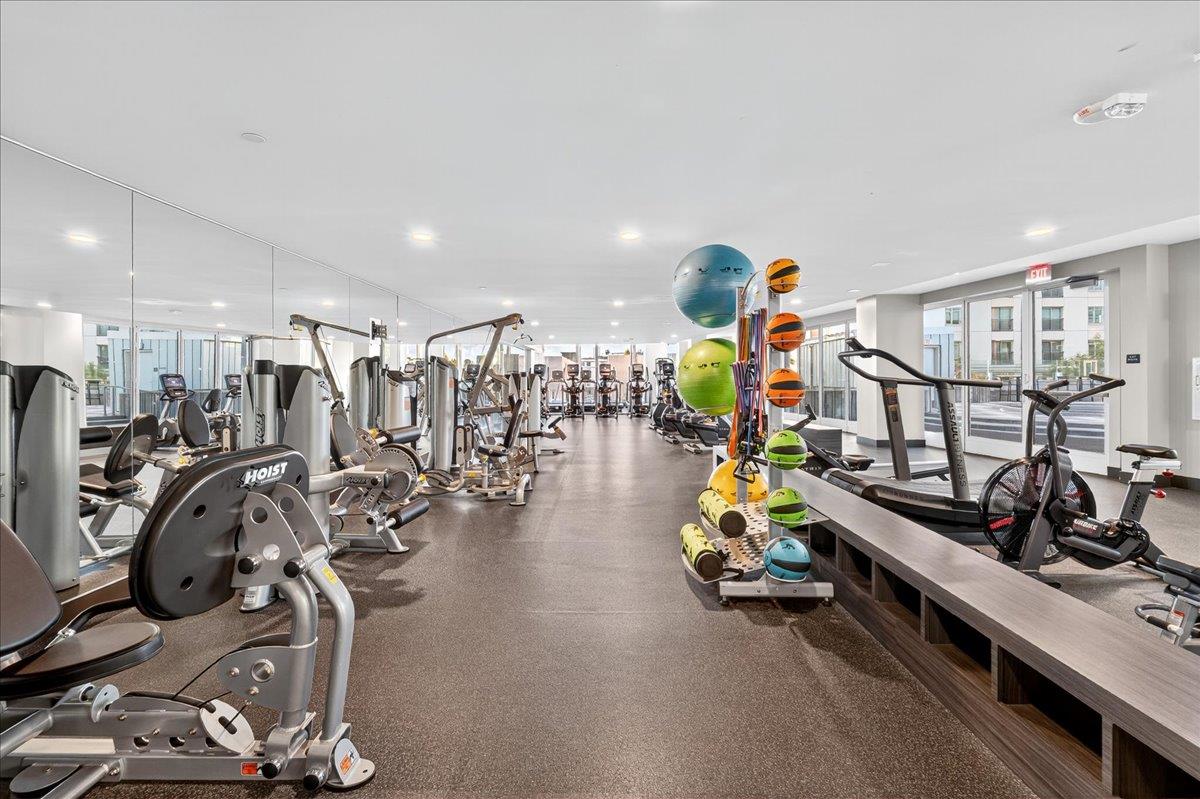 188 West Saint James Street 11101