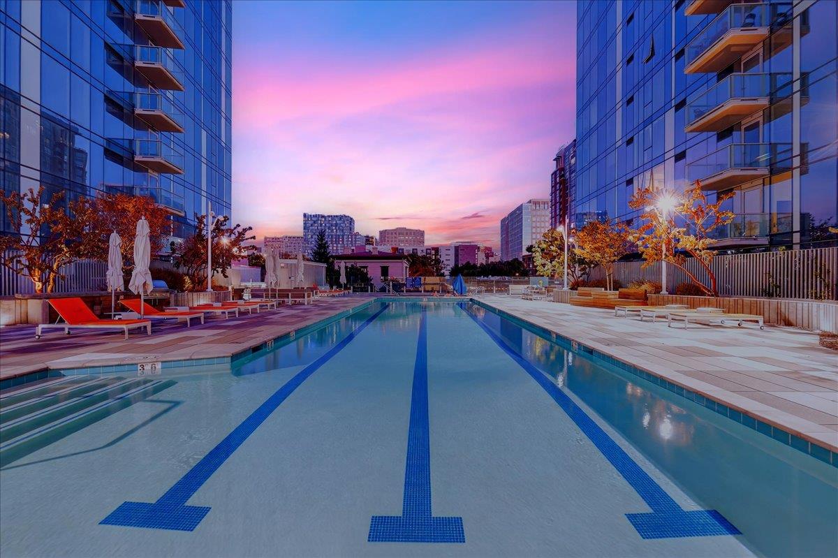 188 West Saint James Street 11101