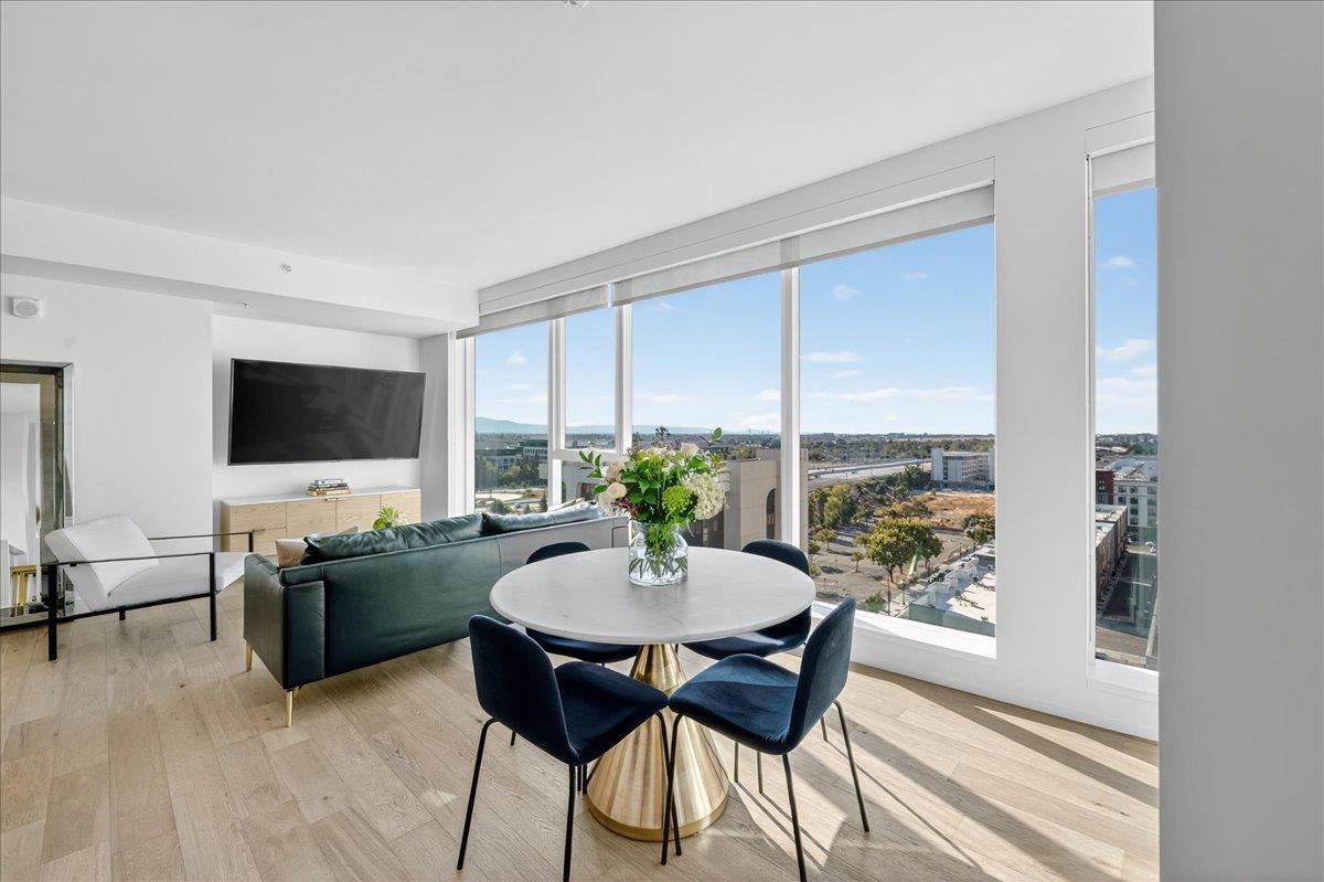 188 West Saint James Street 11101