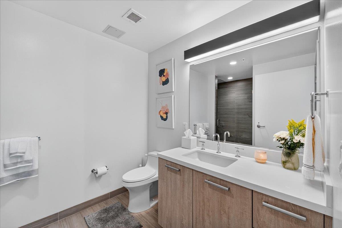 188 West Saint James Street 11101