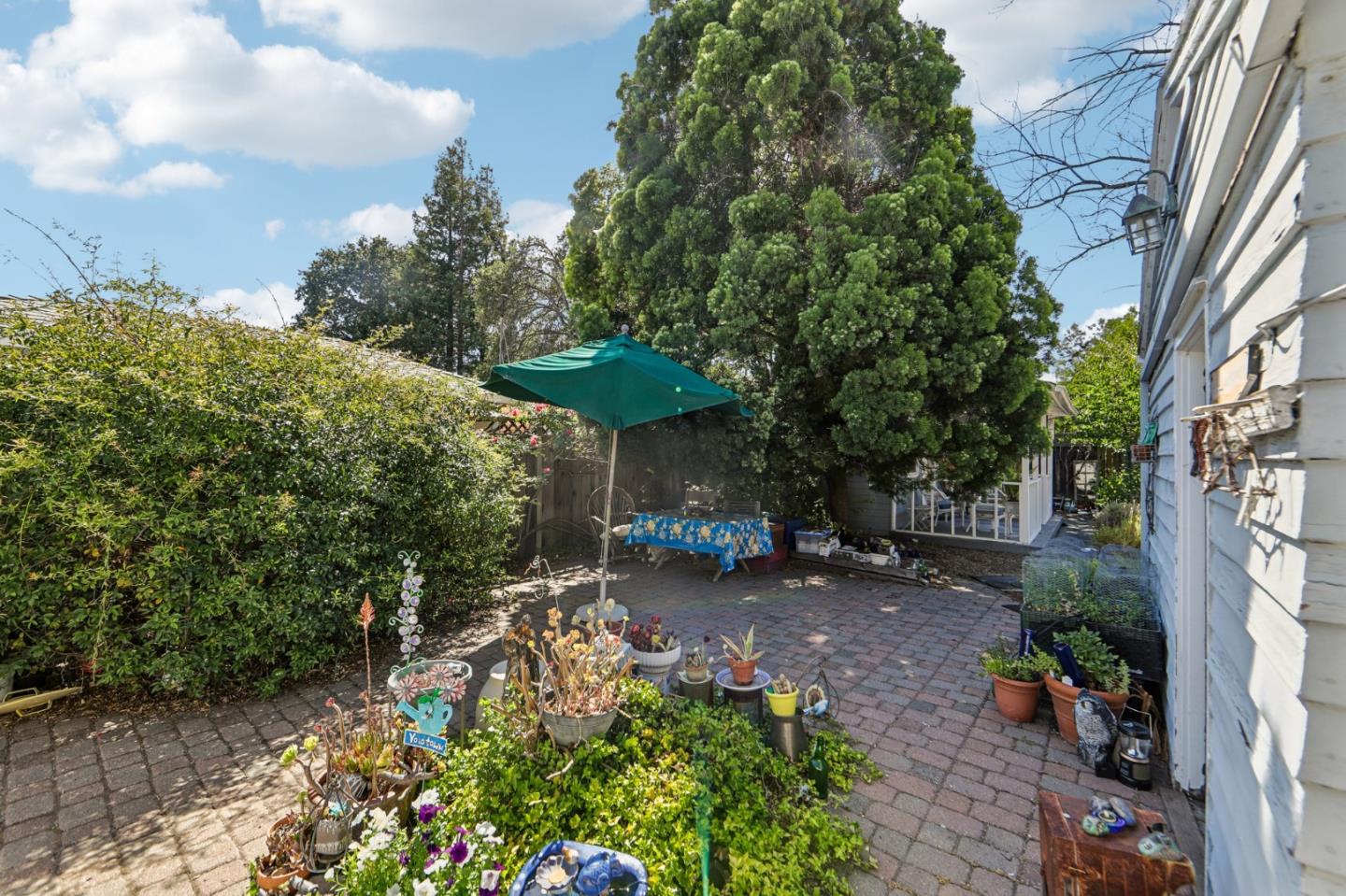 444 Matadero AVE