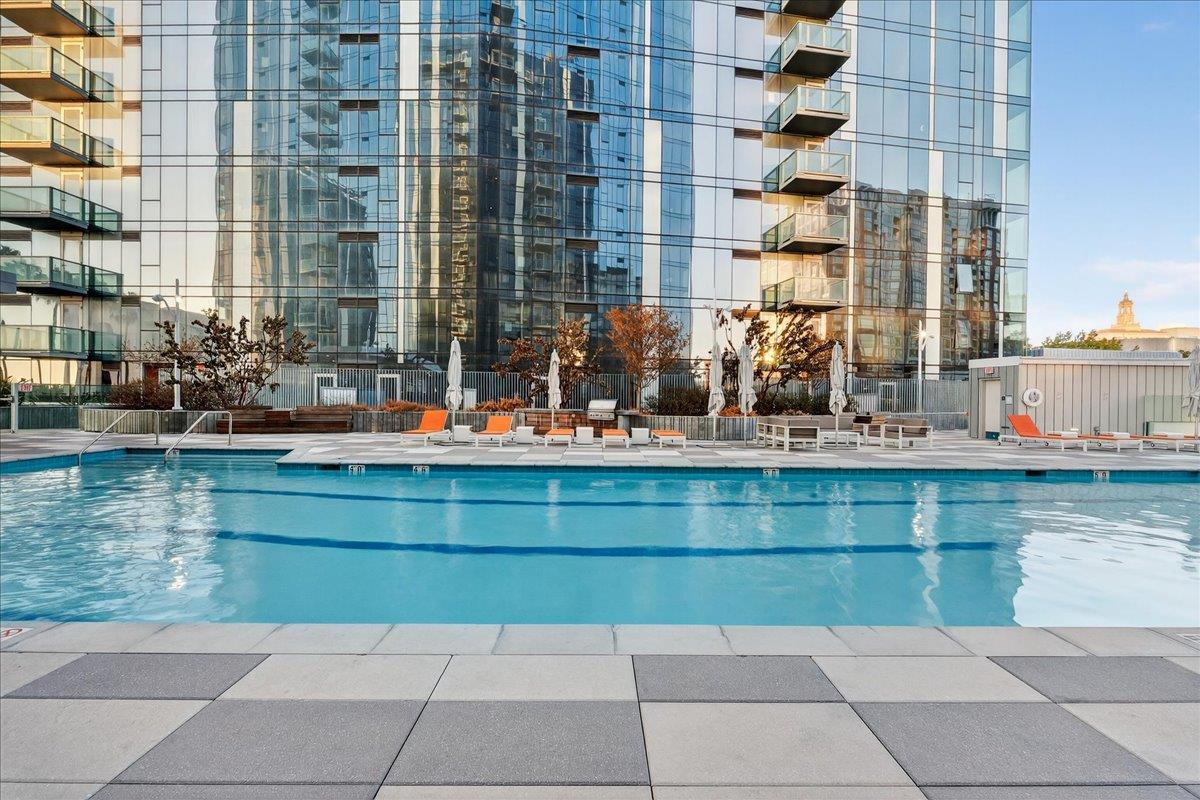 188 W Saint James ST 10313