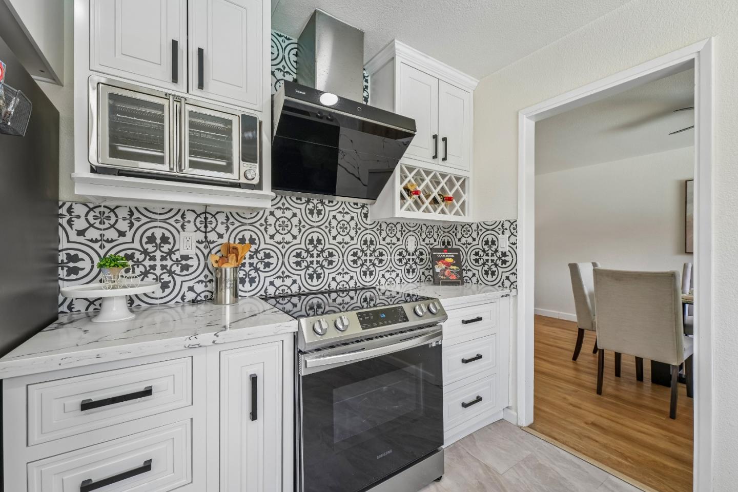 760 West 9th Street