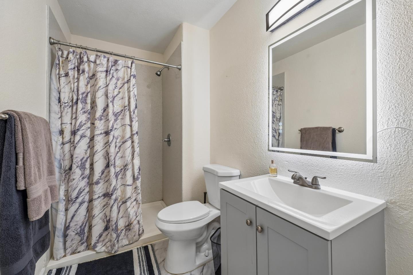 760 West 9th Street