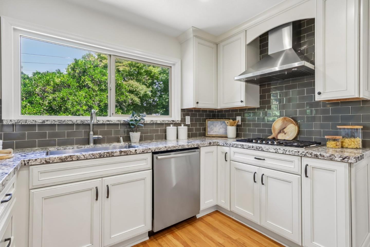 1379 Adobe CT
