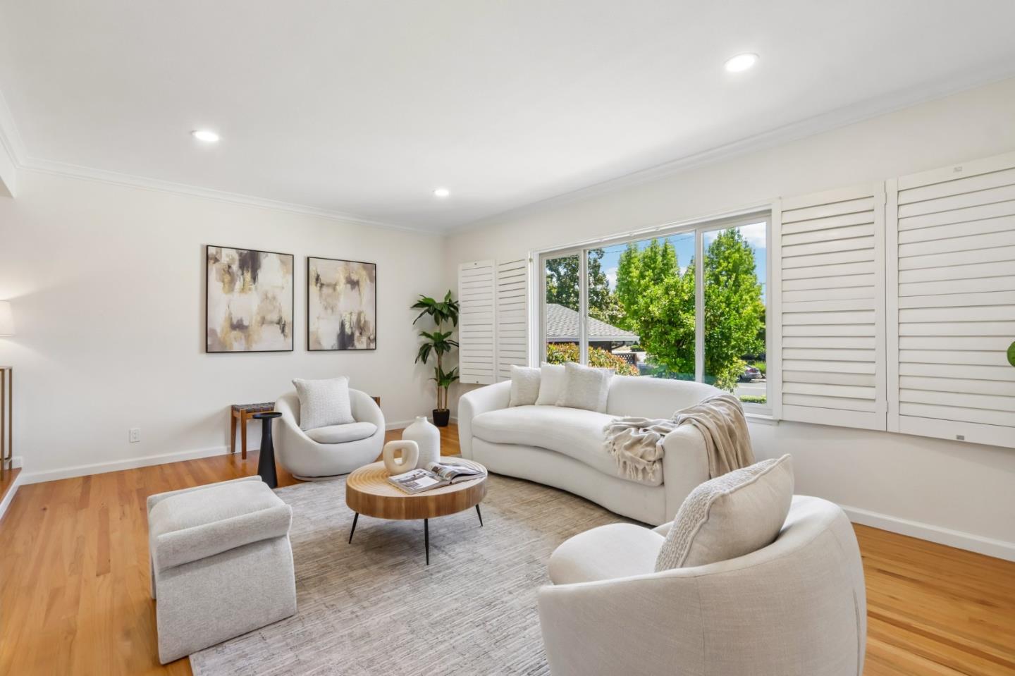 1379 Adobe CT