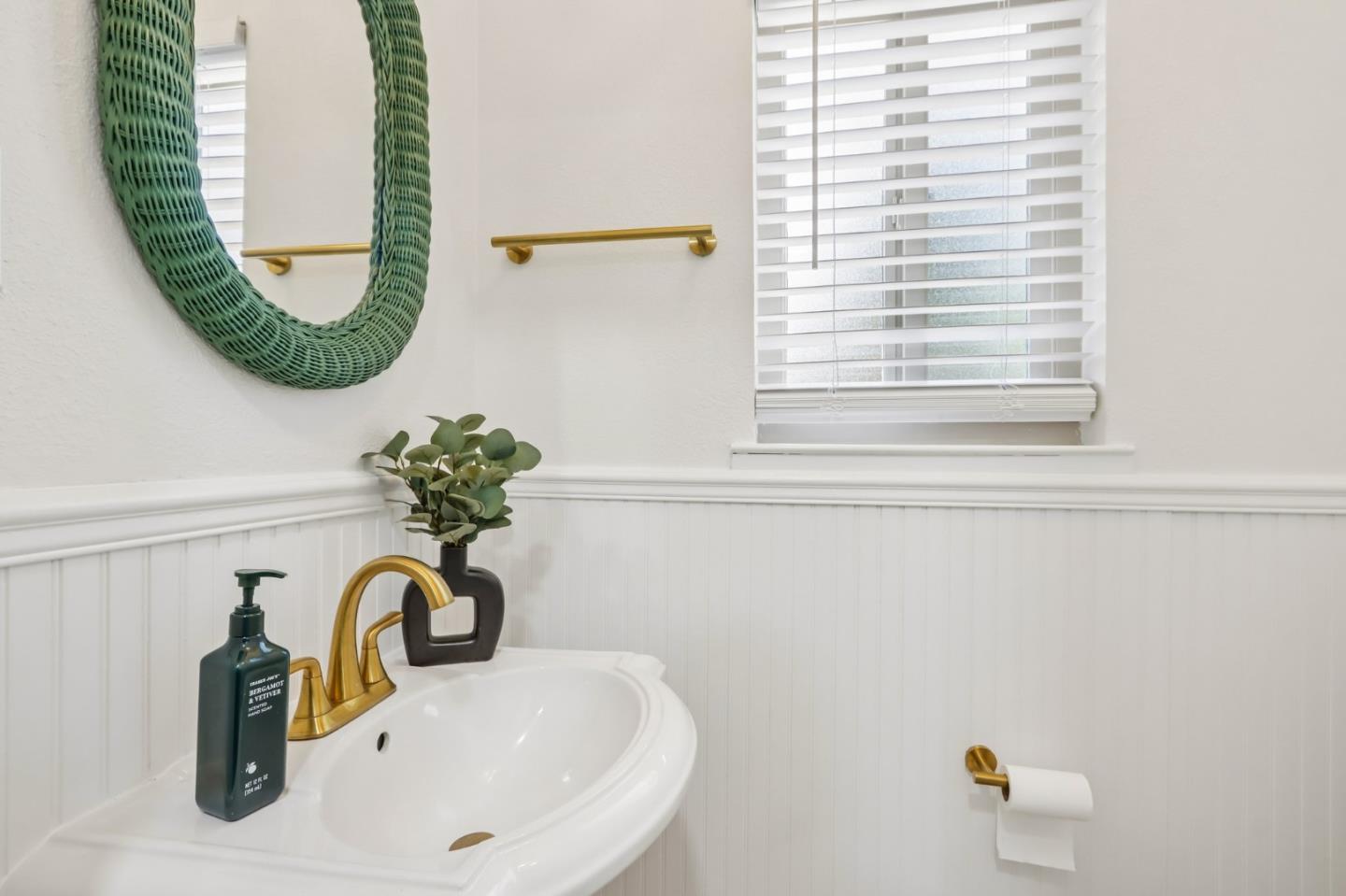 1379 Adobe CT