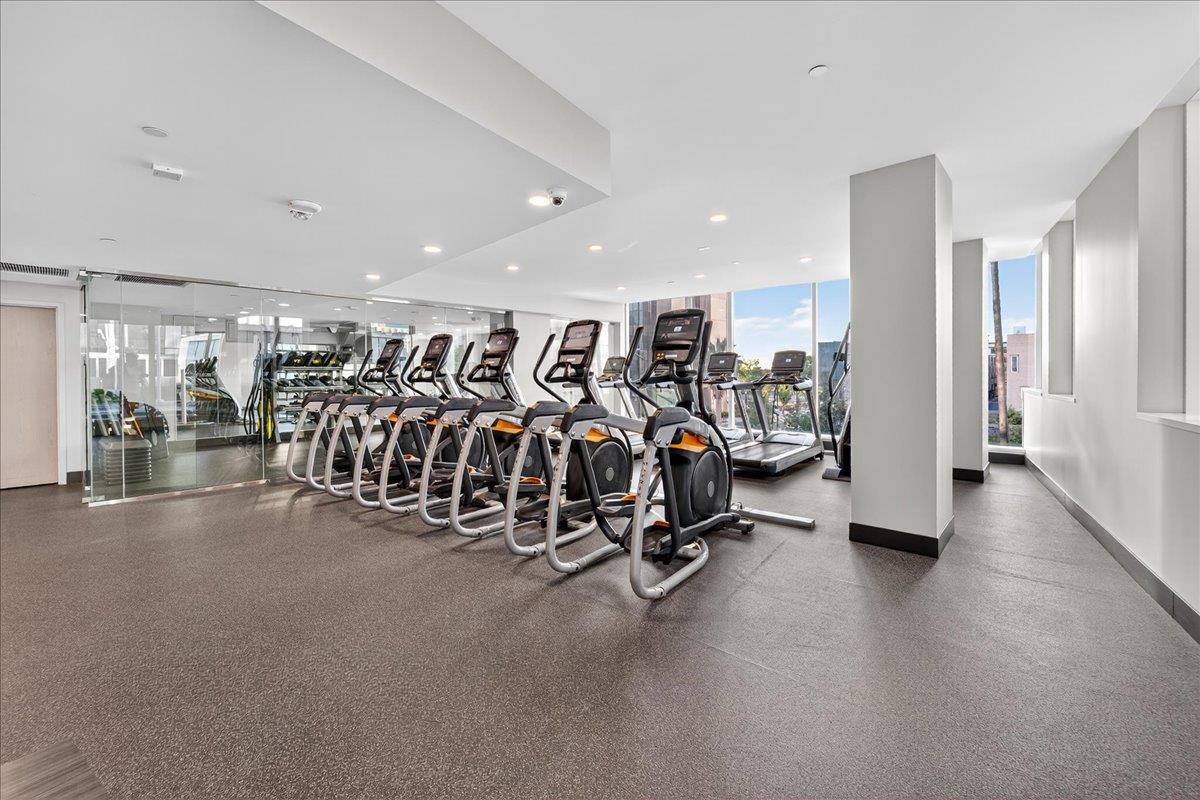 188 W Saint James ST 11101